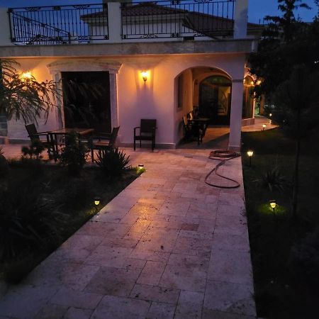Hotel Vila Caviar à Sulina Extérieur photo